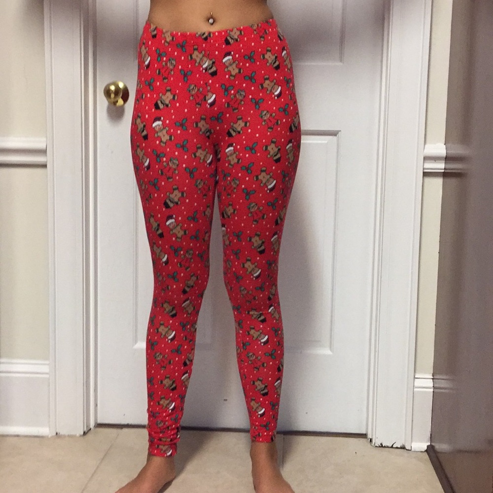 Christmas leggings! Size small! $5.